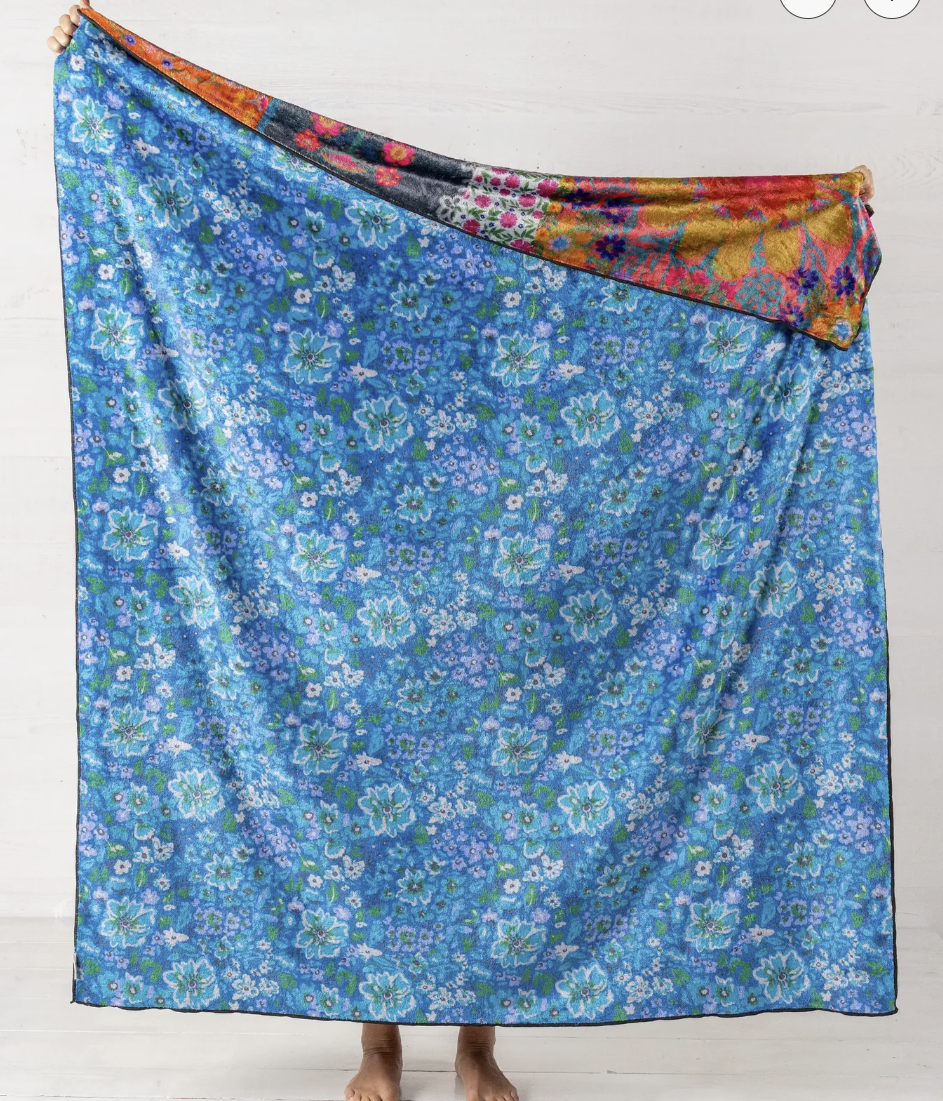 Reversible Cozy Blanket Dog